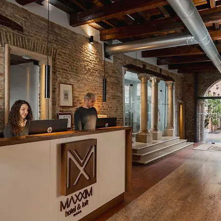 Hotel Maxxim & Loft