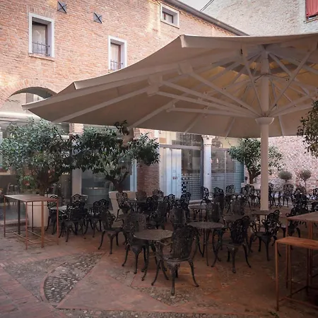 Maxxim & Loft 4* Ferrara