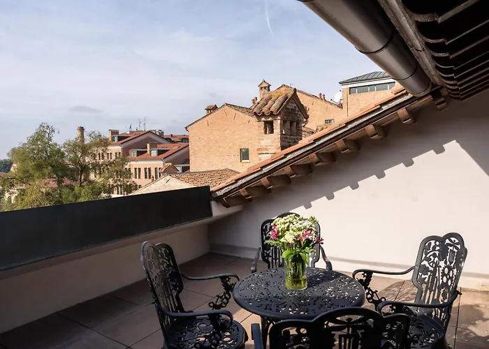 Maxxim & Loft Otel Ferrara